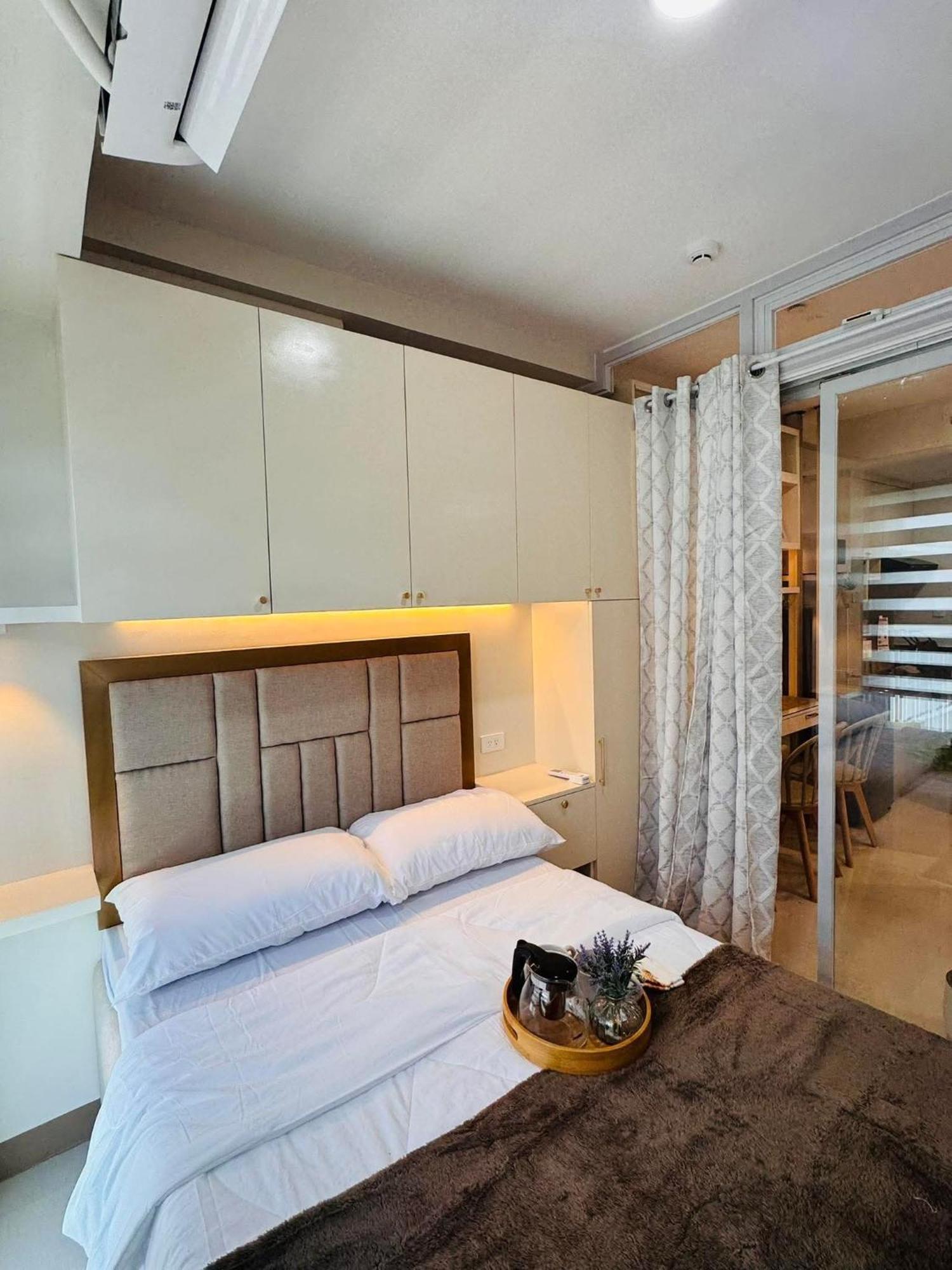 Rj Elite Escape 2Br Condo W Balcony Near Sm Iloilo Exteriér fotografie